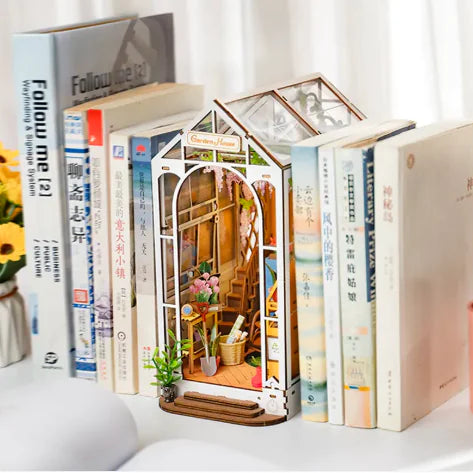 Robotime Garden House Book Nook Kit – DIY Wooden Puzzle with LED Lights